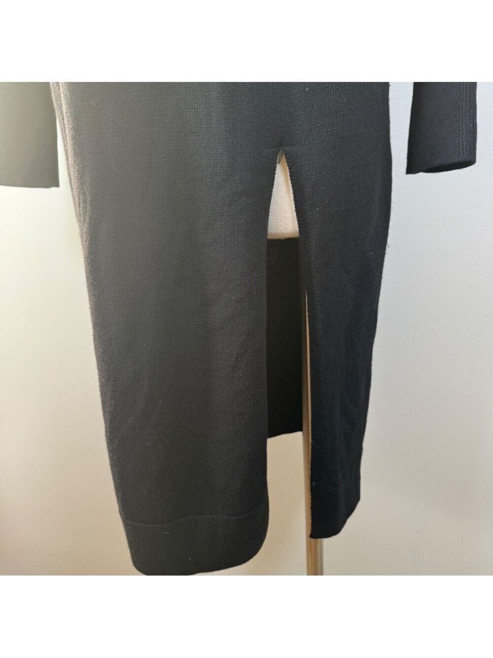 Aritzia Wilfred Cyprie LongSleeve Mockneck Sweater Merino Wool Slit with Fit S-M - Picture 5 of 12